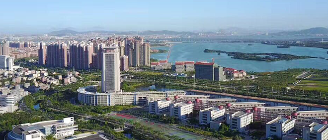 华侨大学
